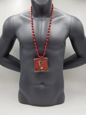 Atlanta Falcons Magnet Medallion on Red On Bead